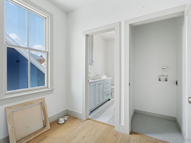 38 Hill Street A, Carlton Landing, OK 74432