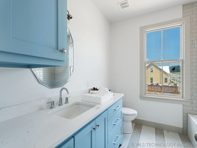 38 Hill Street A, Carlton Landing, OK 74432