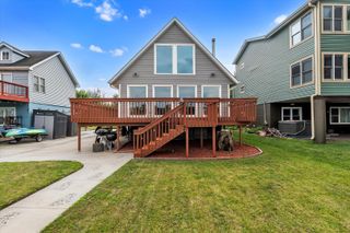 3403 S Shore Drive, Moline, IL 61265