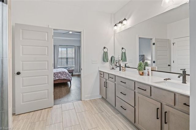 317 Grandworth Way, King, NC 27021