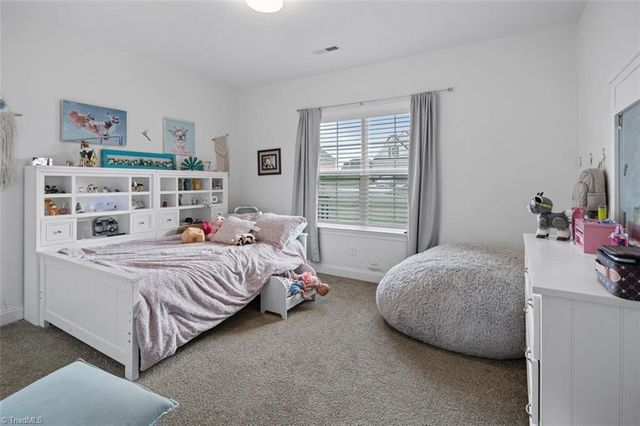 317 Grandworth Way, King, NC 27021