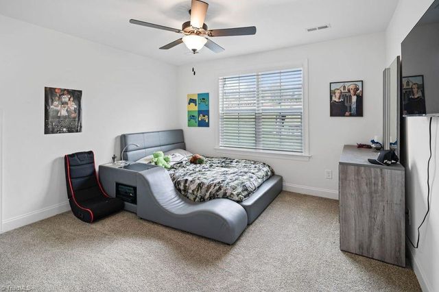 317 Grandworth Way, King, NC 27021