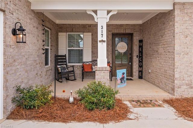 317 Grandworth Way, King, NC 27021