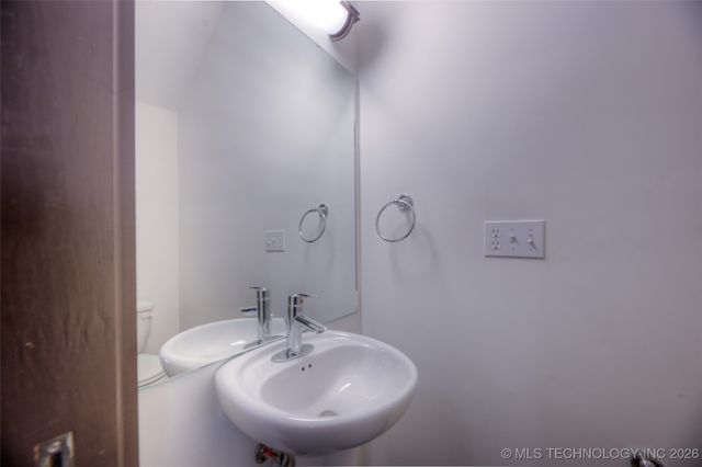 1428 S Quincy Avenue A, Tulsa, OK 74120