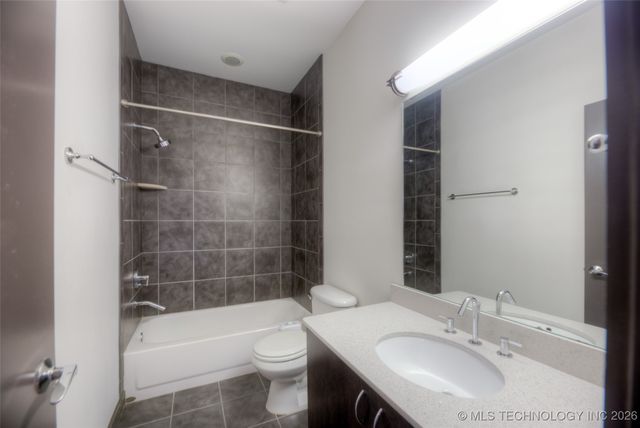 1428 S Quincy Avenue A, Tulsa, OK 74120