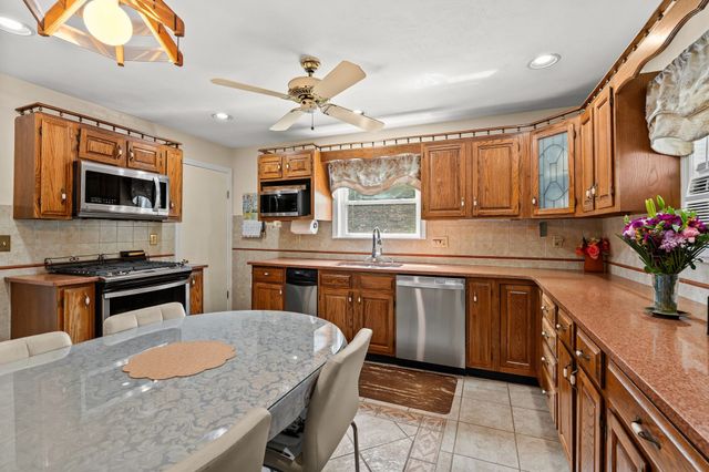 32 Sagamore Ave, Medford, MA 02155