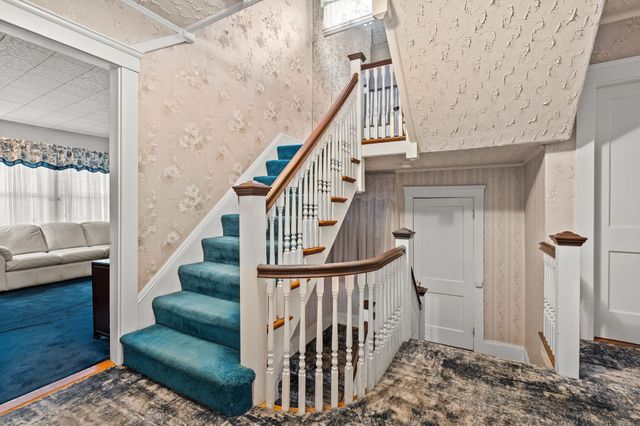 32 Sagamore Ave, Medford, MA 02155