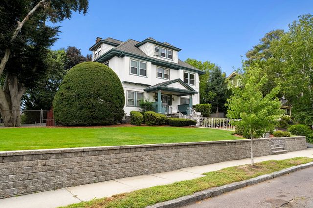 32 Sagamore Ave, Medford, MA 02155