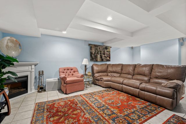 32 Sagamore Ave, Medford, MA 02155