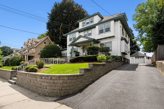 32 Sagamore Ave, Medford, MA 02155