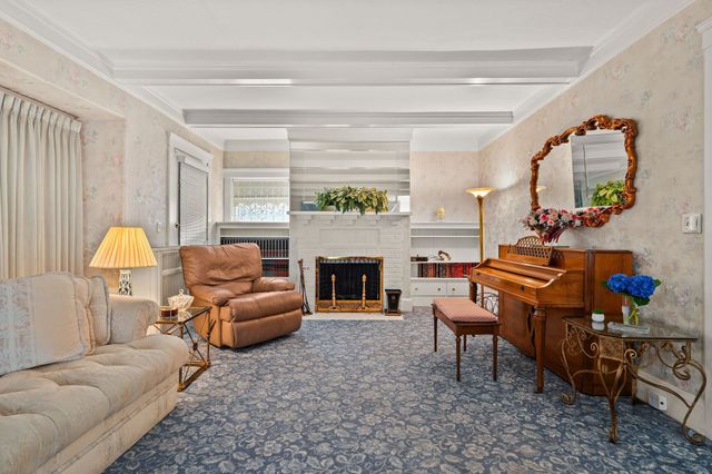 32 Sagamore Ave, Medford, MA 02155