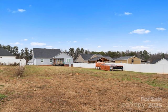 114 Brooke Ridge Drive, Thomasville, NC 27360
