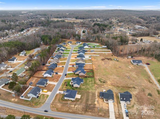 114 Brooke Ridge Drive, Thomasville, NC 27360