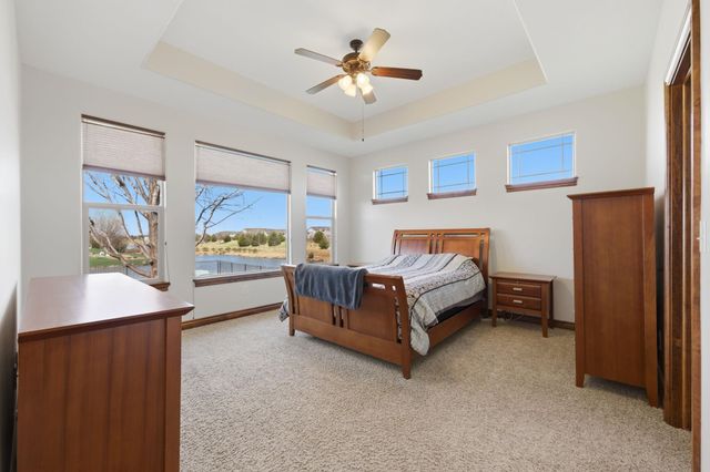 3335 N Flat Creek Cir, Wichita, KS 67205