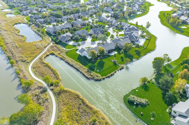 3335 N Flat Creek Cir, Wichita, KS 67205