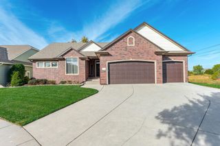 3335 N Flat Creek Cir, Wichita, KS 67205