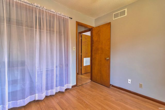 1210 Char Lee Drive, Evansville, IN 47712