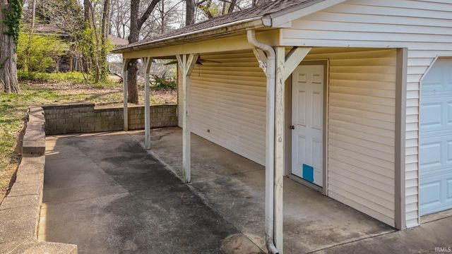 1210 Char Lee Drive, Evansville, IN 47712