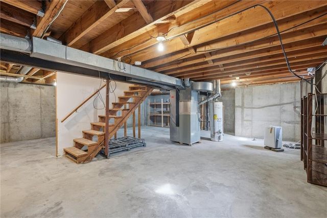 10583 Long Street, Lenexa, KS 66215
