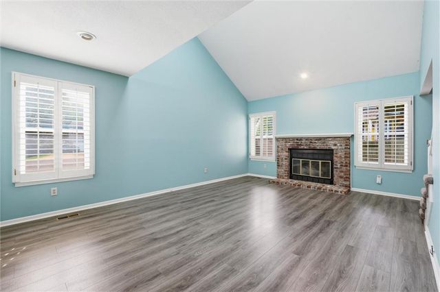 10583 Long Street, Lenexa, KS 66215