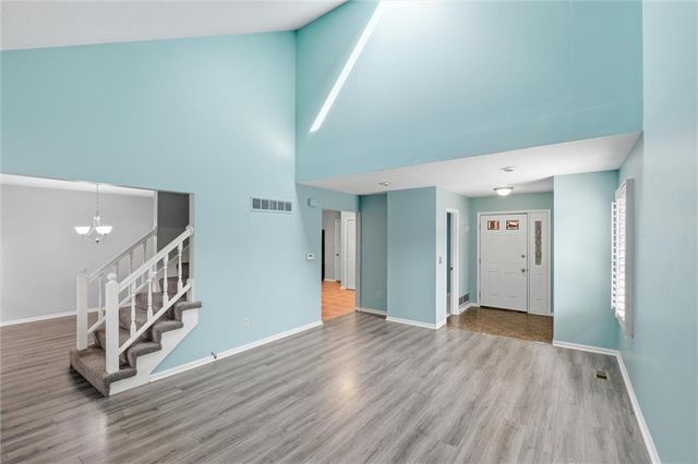 10583 Long Street, Lenexa, KS 66215