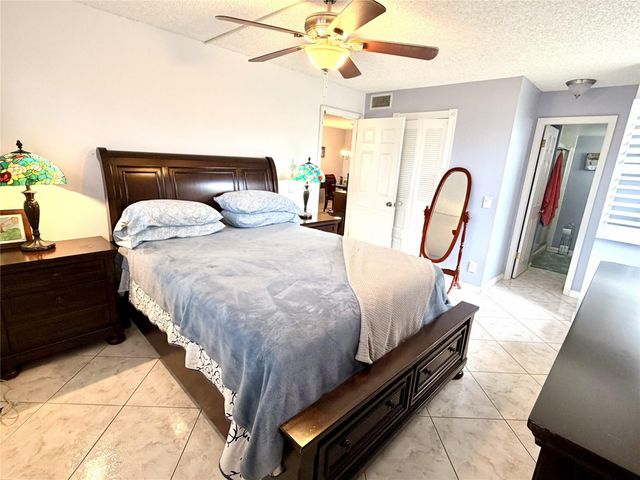 2726 NW 104th Avenue 401, Sunrise, FL 33322