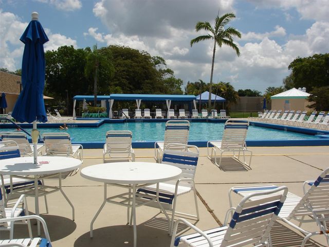 2726 NW 104th Avenue 401, Sunrise, FL 33322