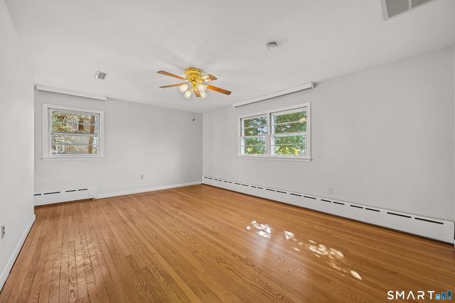17 Glover Avenue, Newtown, CT 06470