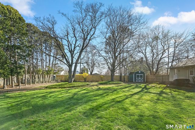 17 Glover Avenue, Newtown, CT 06470