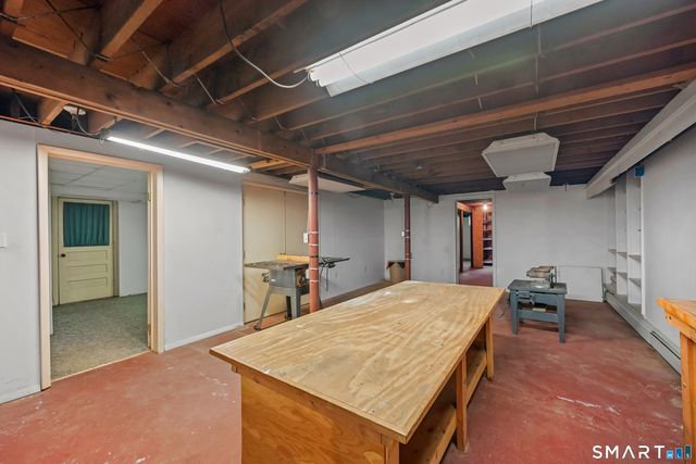 17 Glover Avenue, Newtown, CT 06470