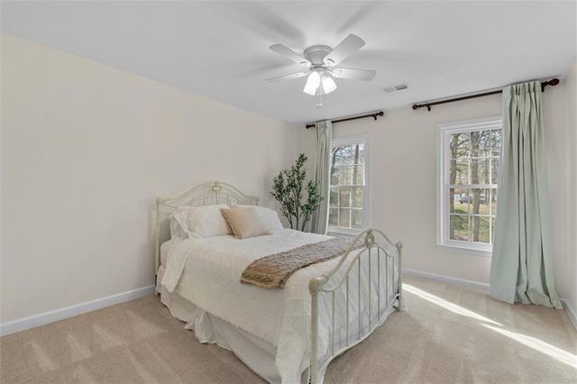 9399 Cresent Ct, Douglasville, GA 30135