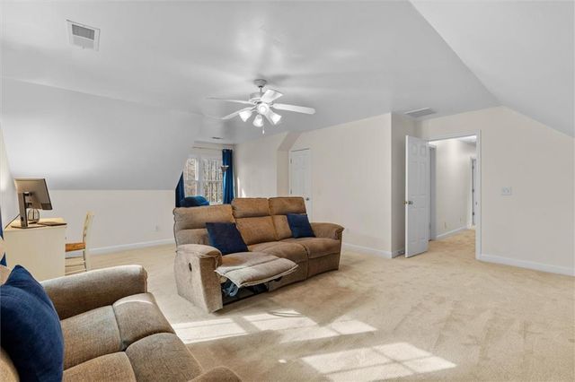 9399 Cresent Ct, Douglasville, GA 30135