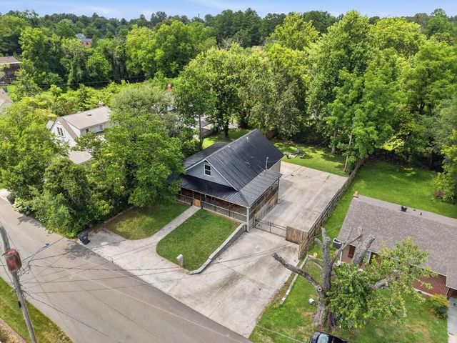514 E 1st St, Cookeville, TN 38501