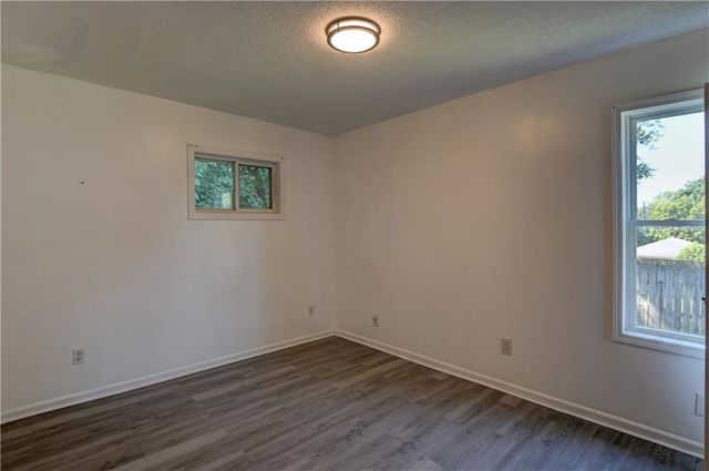 4521 NE 45th Street, Kansas City, MO 64117