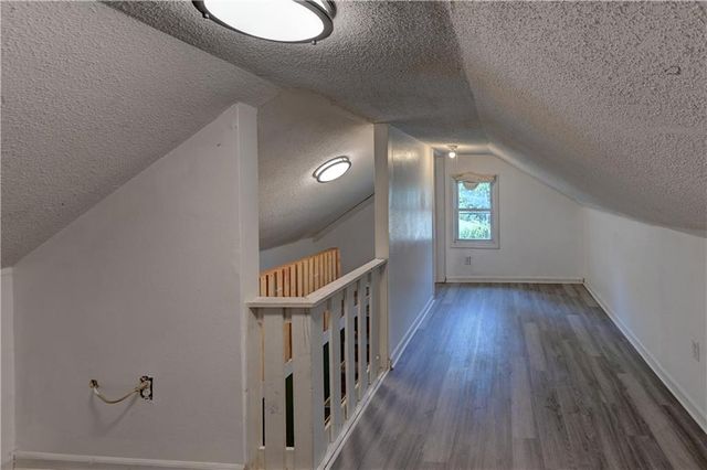 4521 NE 45th Street, Kansas City, MO 64117