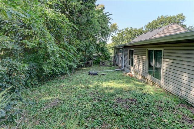 4521 NE 45th Street, Kansas City, MO 64117