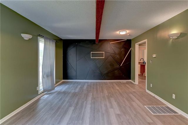 4521 NE 45th Street, Kansas City, MO 64117