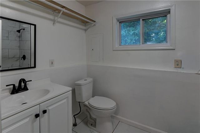 4521 NE 45th Street, Kansas City, MO 64117
