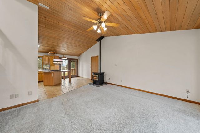 5745 NW Homestead Way, Redmond, OR 97756