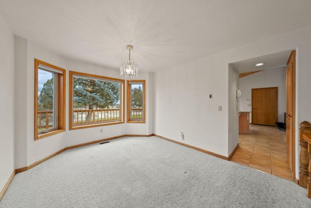 5745 NW Homestead Way, Redmond, OR 97756