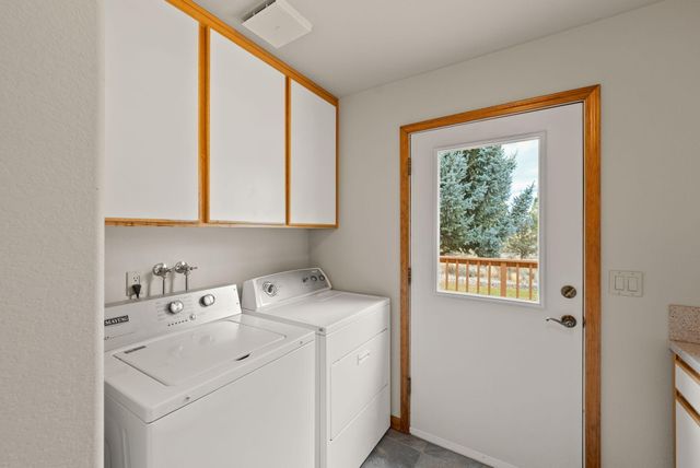 5745 NW Homestead Way, Redmond, OR 97756