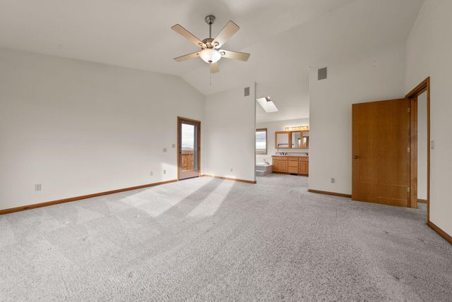 5745 NW Homestead Way, Redmond, OR 97756