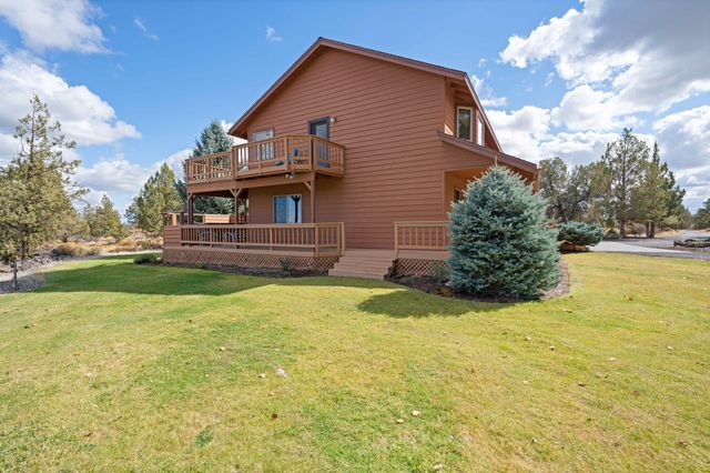 5745 NW Homestead Way, Redmond, OR 97756