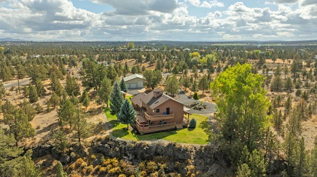 5745 NW Homestead Way, Redmond, OR 97756