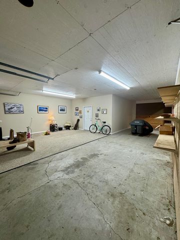 5745 NW Homestead Way, Redmond, OR 97756