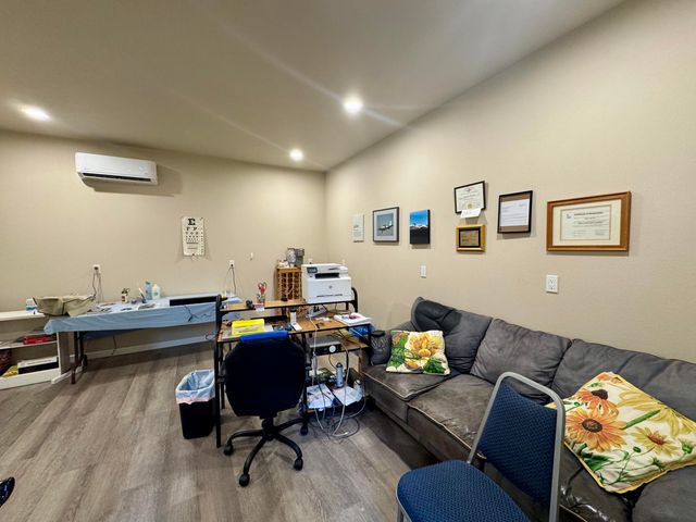 5745 NW Homestead Way, Redmond, OR 97756