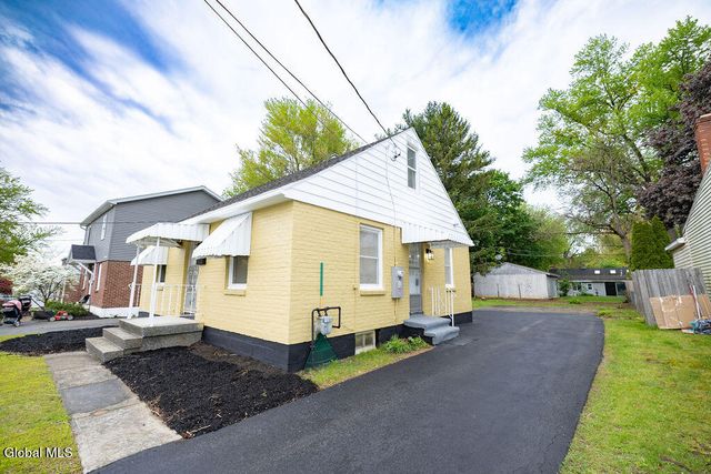 1782 Fiero Avenue, Rotterdam, NY 12303