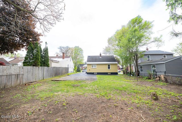 1782 Fiero Avenue, Rotterdam, NY 12303
