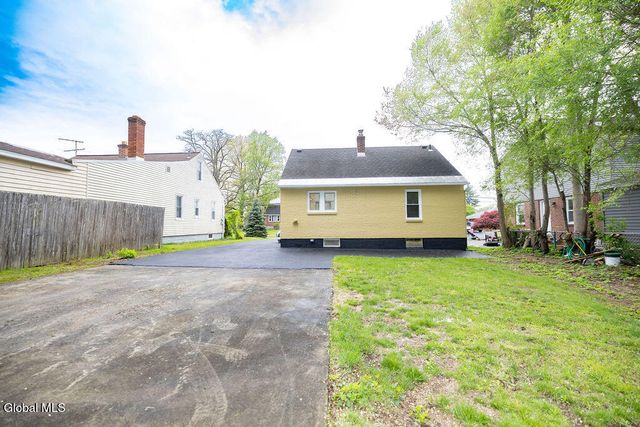1782 Fiero Avenue, Rotterdam, NY 12303