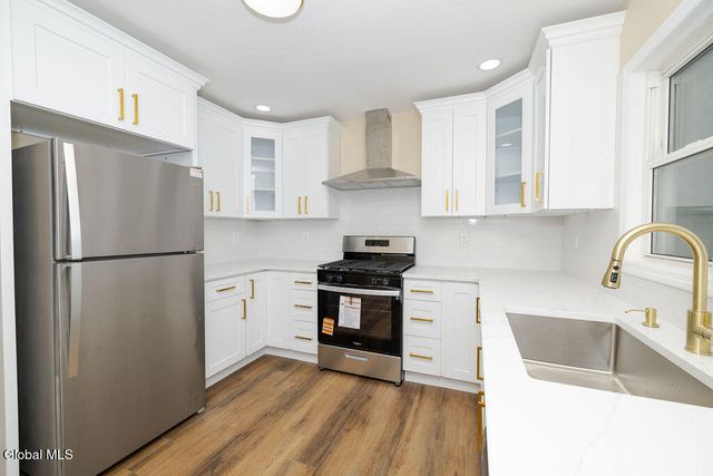 1782 Fiero Avenue, Rotterdam, NY 12303
